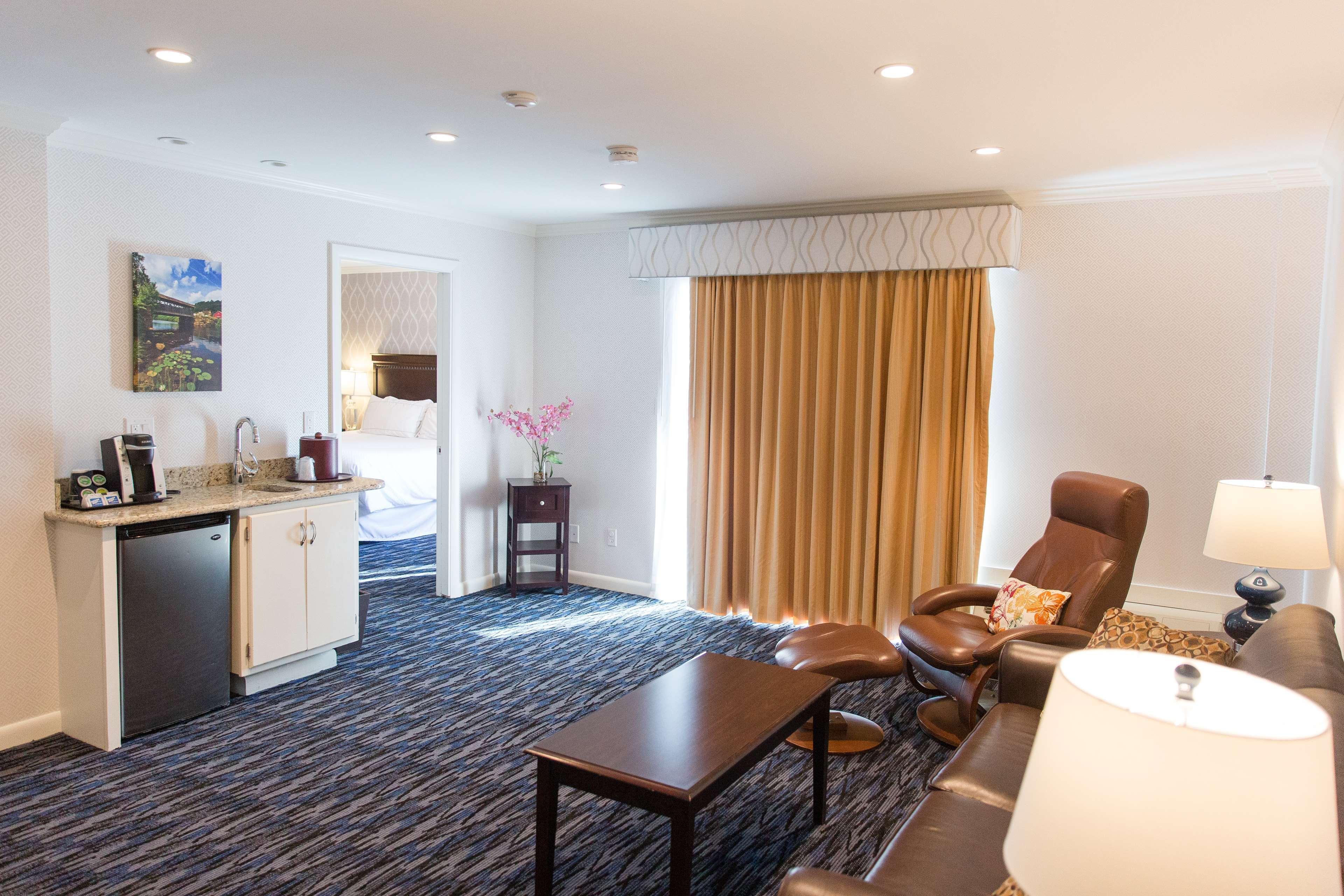 Capitol Plaza Hotel Montpelier Tapestry Collection By Hilton Buitenkant foto