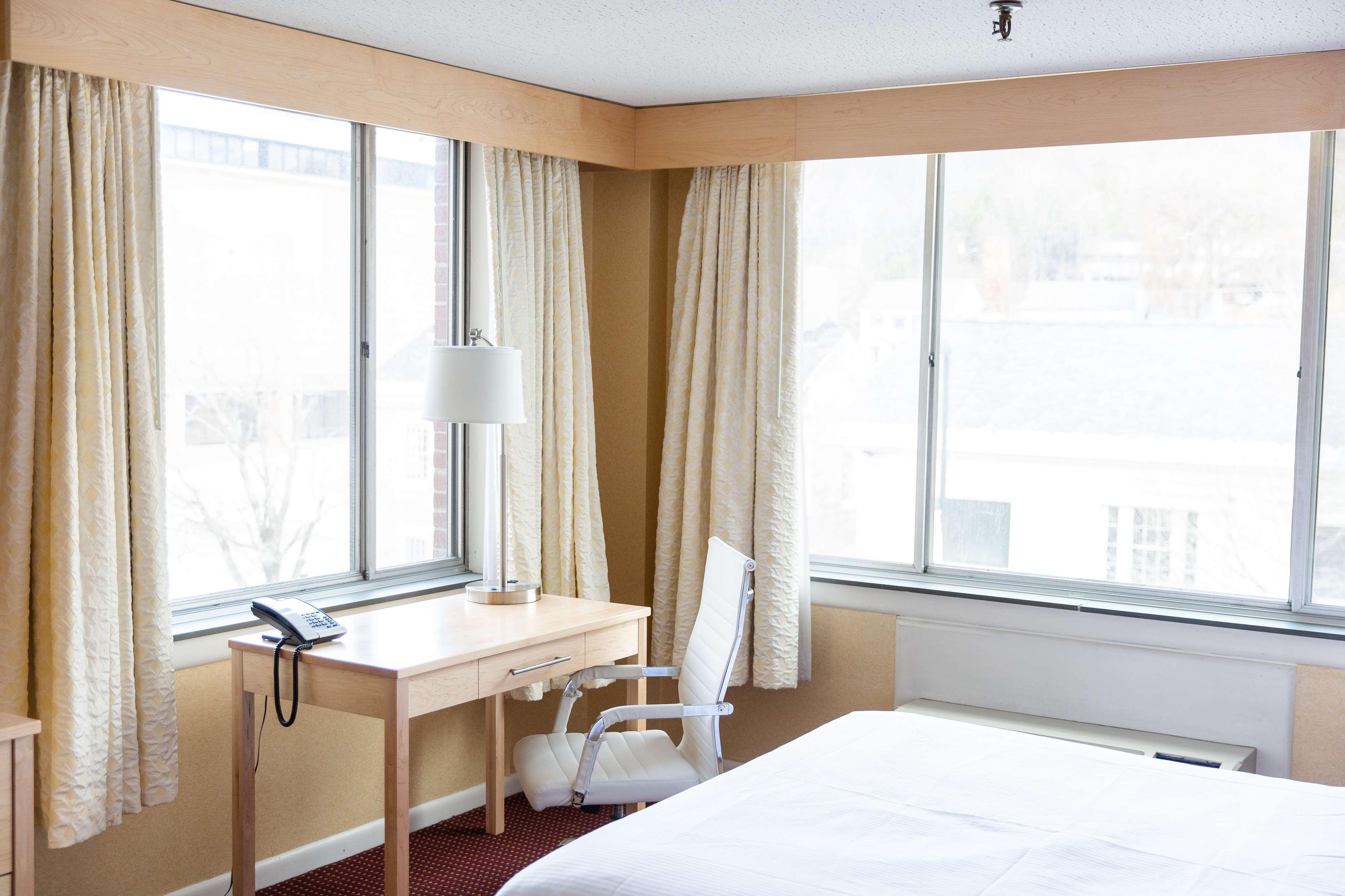 Capitol Plaza Hotel Montpelier Tapestry Collection By Hilton Buitenkant foto