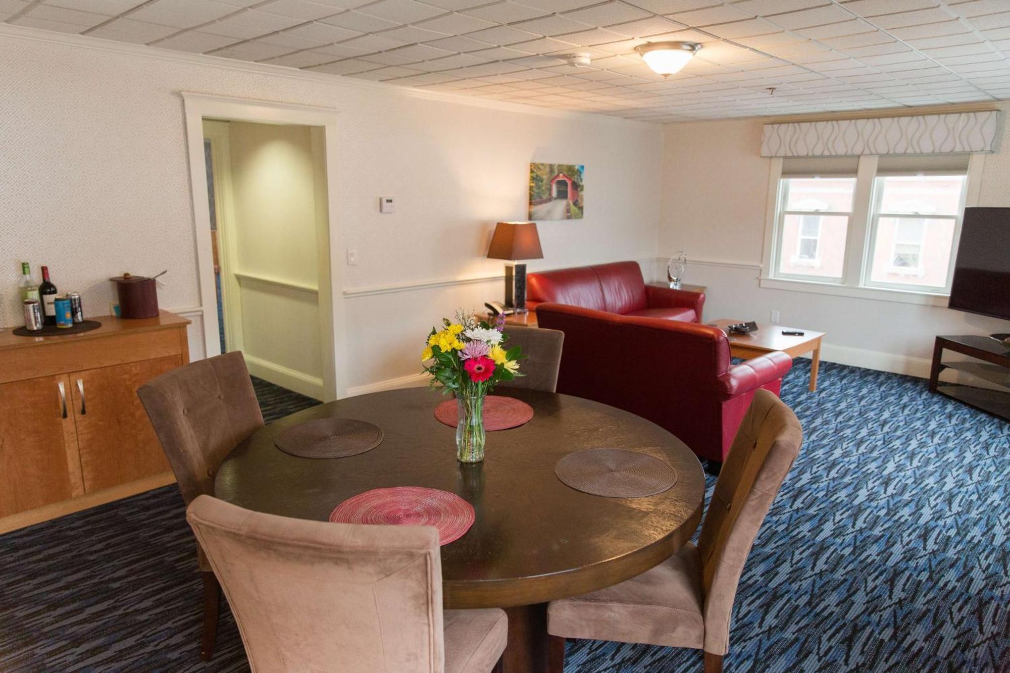 Capitol Plaza Hotel Montpelier Tapestry Collection By Hilton Buitenkant foto
