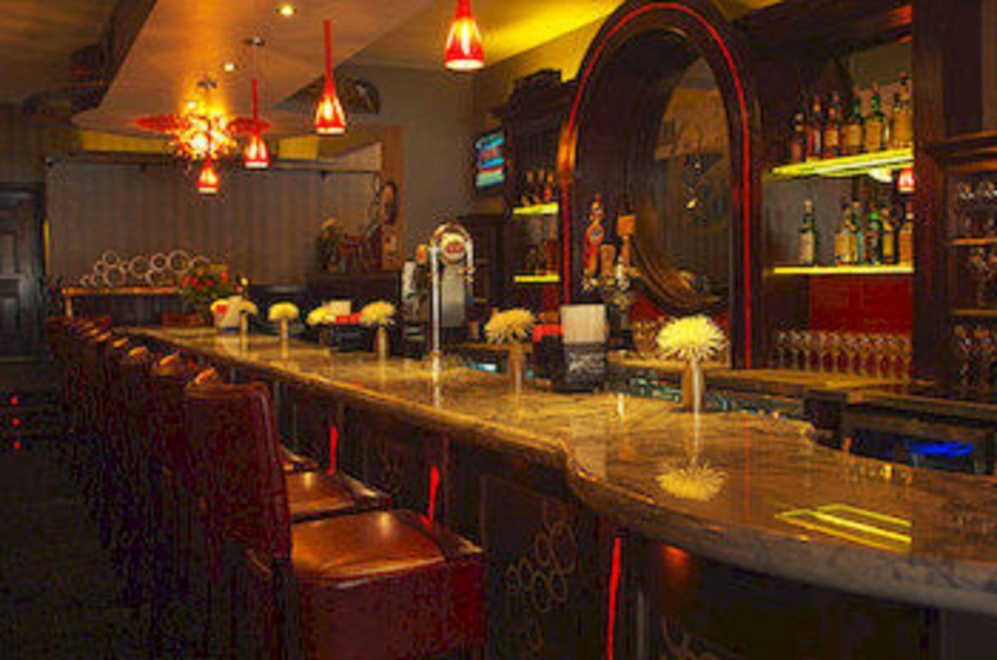 Capitol Plaza Hotel Montpelier Tapestry Collection By Hilton Buitenkant foto